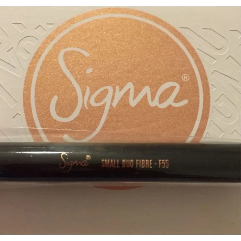 NEW Sigma F55 Small Duo Fibre makeup brush